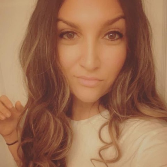 Meet your Posher, Jaclyn - Picture 1 of 1